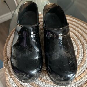 Dansko nurse shoes